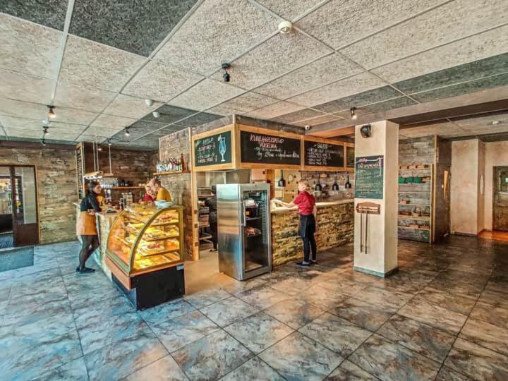 Hotell Wironia Johvi Bagian luar foto