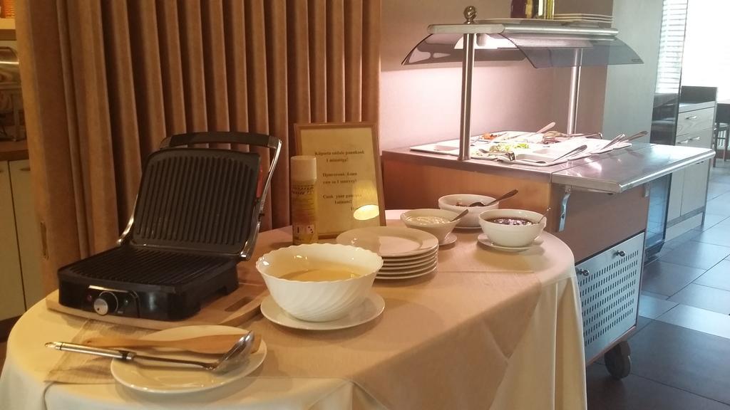 Hotell Wironia Johvi Bagian luar foto