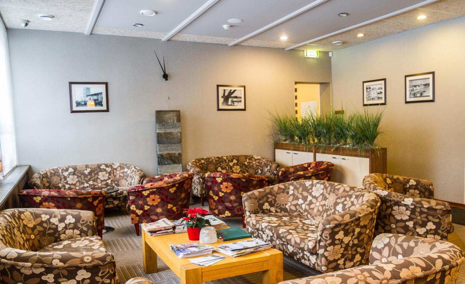 Hotell Wironia Johvi Bagian luar foto