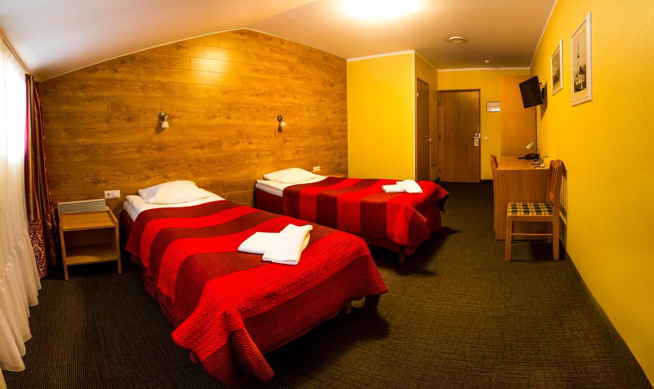 Hotell Wironia Johvi Bagian luar foto